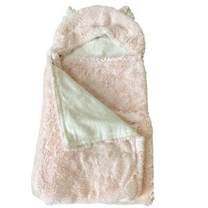 Pottery Barn Kids Pink Fuzzy Hooded Towel With Ears 34 in x 24 in
